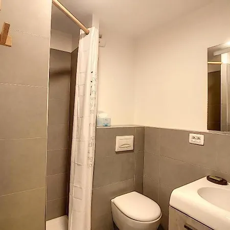 Apartment Studio Chamonix-mont-blanc, 1 Piece, 3 Personnes - Fr-1-507-60 Chamonix